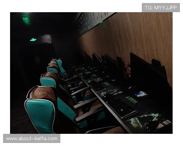 K8电竞真人带你体验最真实的电竞比赛现场感受与精彩瞬间 K8电竞真人带你体验最真实的电竞比赛现场感受与精彩瞬间